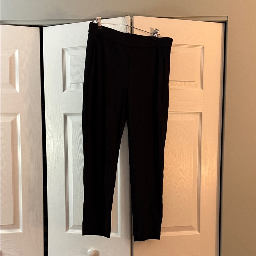 H&M Black Ankle Pants